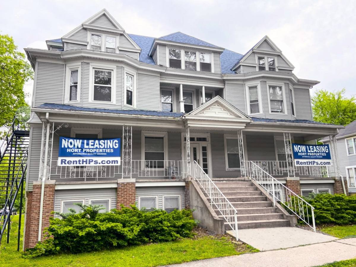 Apartment for rent at 1041 7th St, Charleston, IL 61920