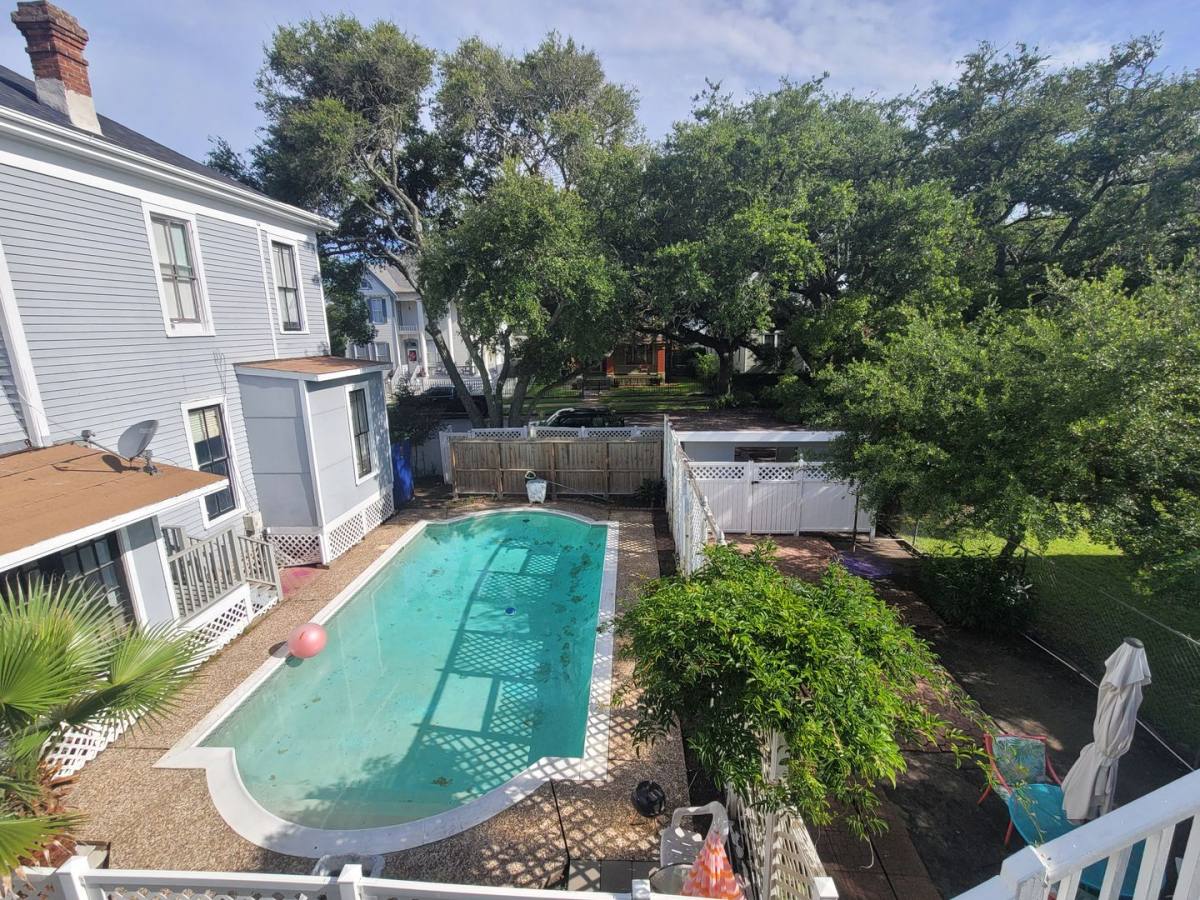 Apartment for rent at 3213 Ave O, Galveston, TX 77550