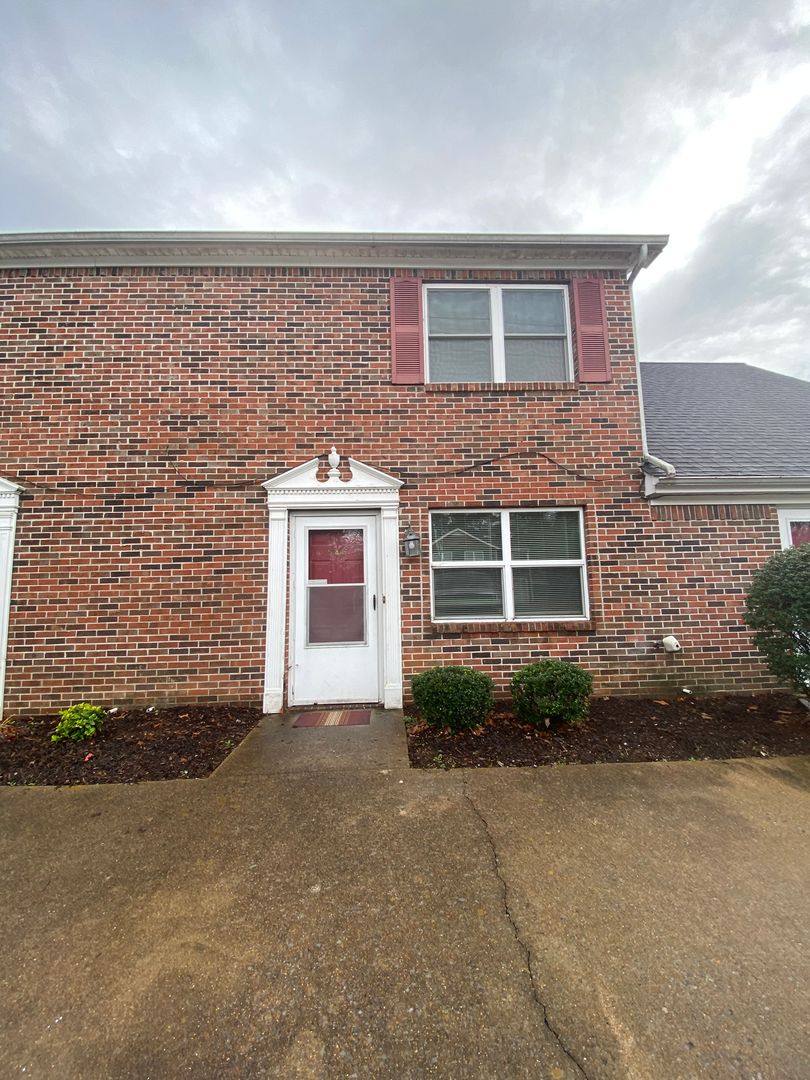 Townhouse for rent at 545 20th St NW, Cleveland, TN 37311