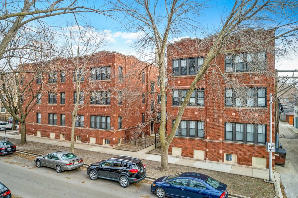 Apartment for rent at 4715 N Leavitt St, Chicago, IL 60625