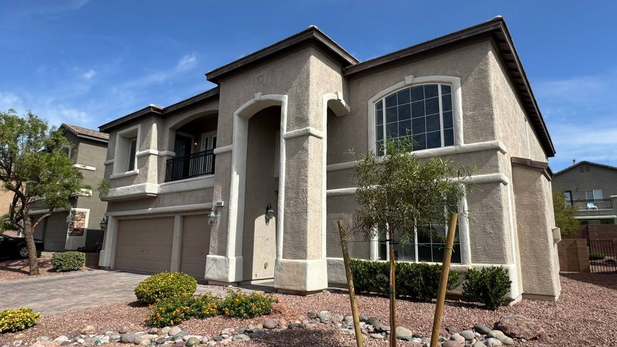House for rent at 10066 Golden Bluff Ave, Las Vegas, NV 89148