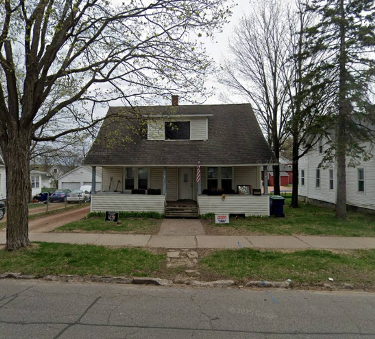 House for rent at 421 N 2nd Ave, Wausau, WI 54401