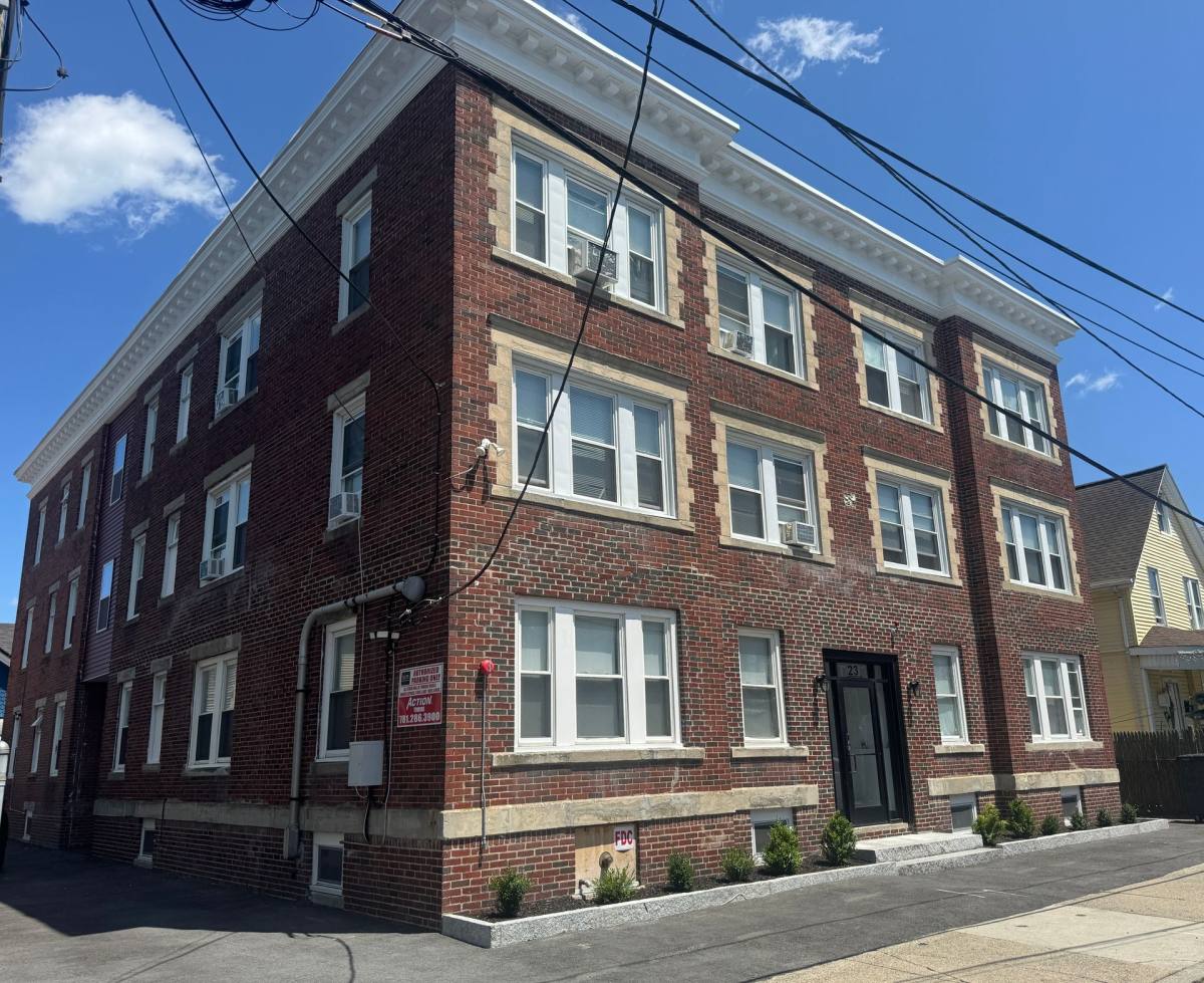 Apartment for rent at 23 Mall St, Lynn, MA 01905