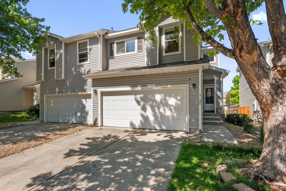 Townhouse for rent at 7925 S Kittredge St, Englewood, CO 80112