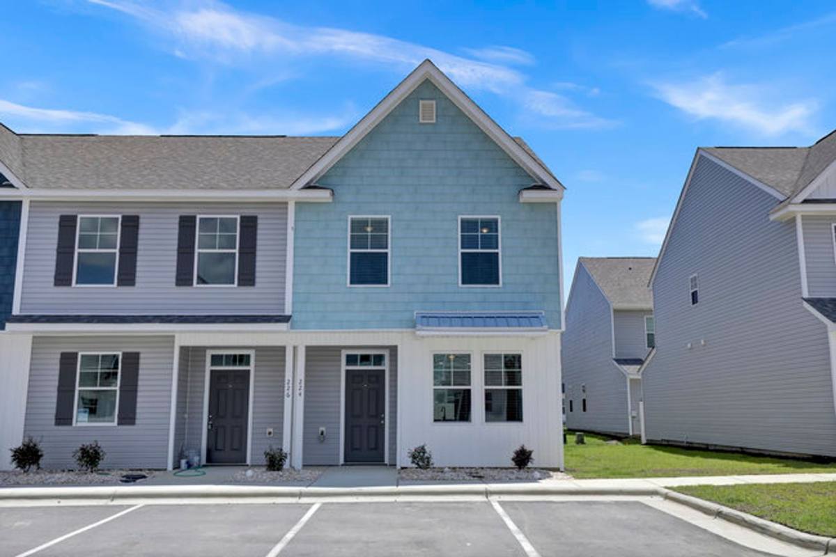 Townhouse for rent at 224 Sandy Cove Lane, Sneads Ferry, NC 28460