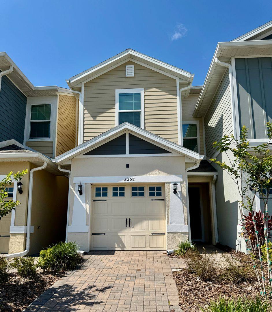 Townhouse for rent at 2258 Sedge Grass Way, Orlando, FL 32824