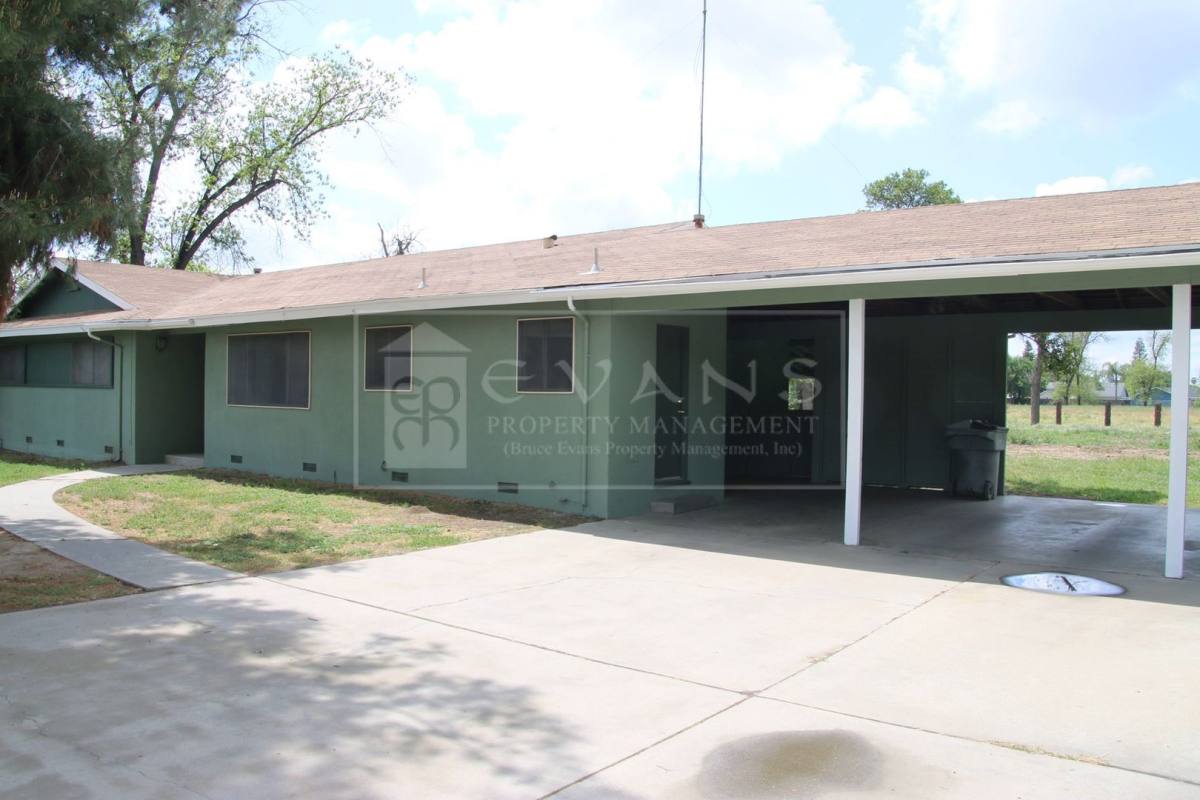 House for rent at 1817 N Cain, Visalia, CA 93292