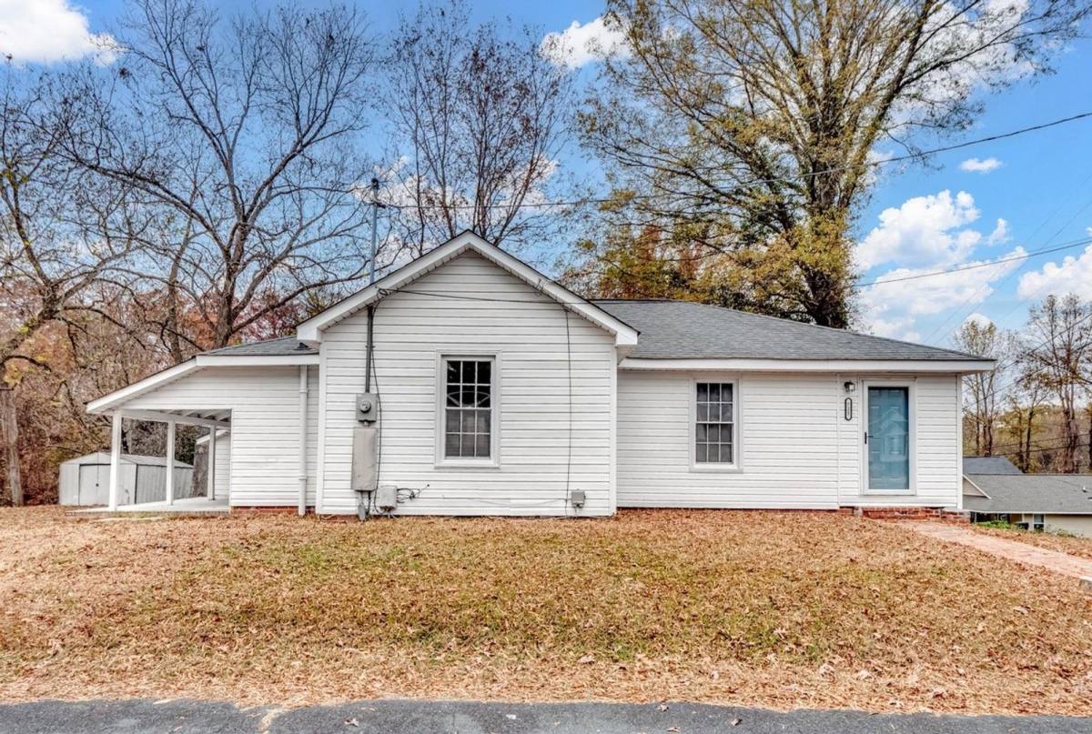 House for rent at 721 Broad St, Kannapolis, NC 28081