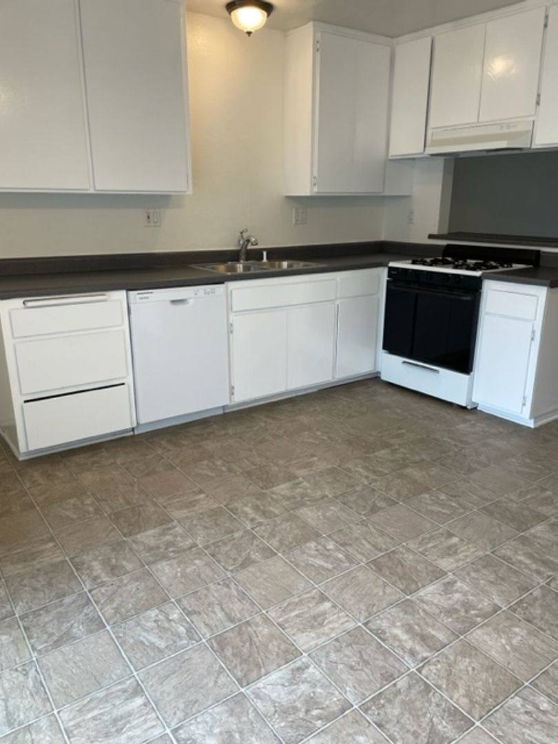 Apartment for rent at 205 15th St, Huntington Beach, CA 92648