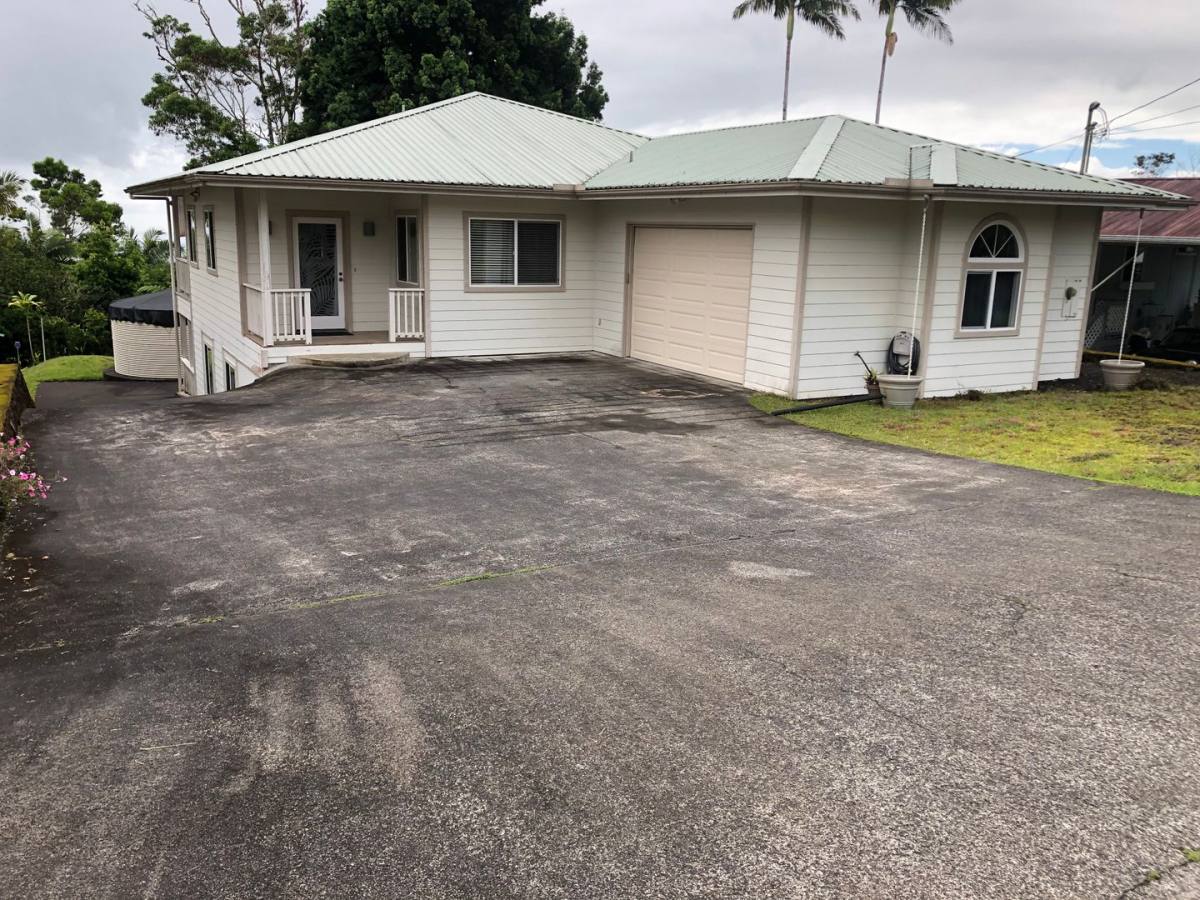 House for rent at 25-80 Pukana La St Upstairs, Hilo, HI 96720