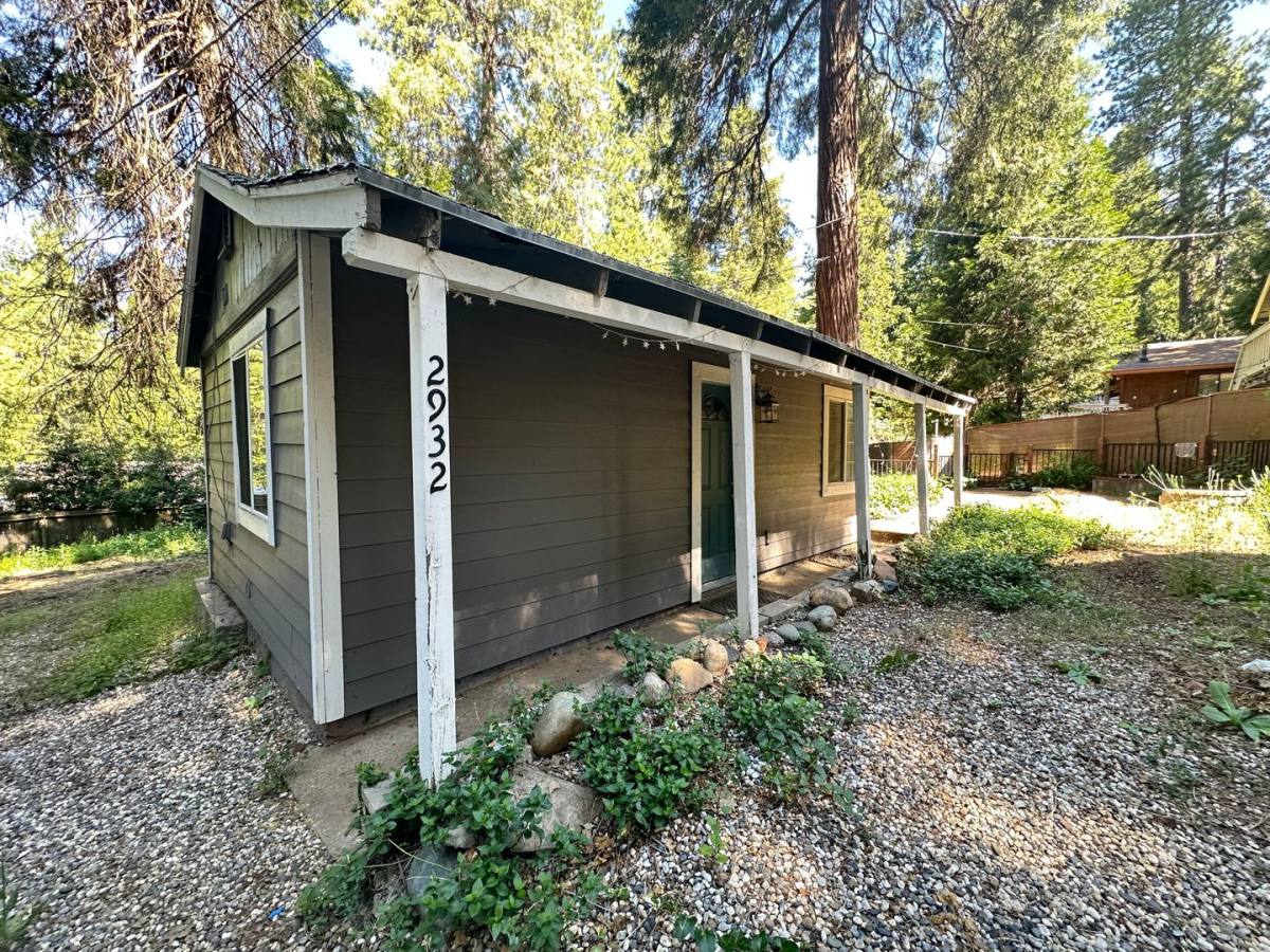 Apartment for rent at 2932 Alder Dr, Camino, CA 95709