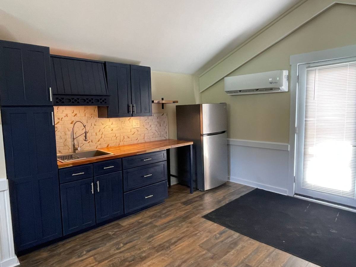 Apartment for rent at 17875 Birmingham Highway, Alpharetta, GA 30004