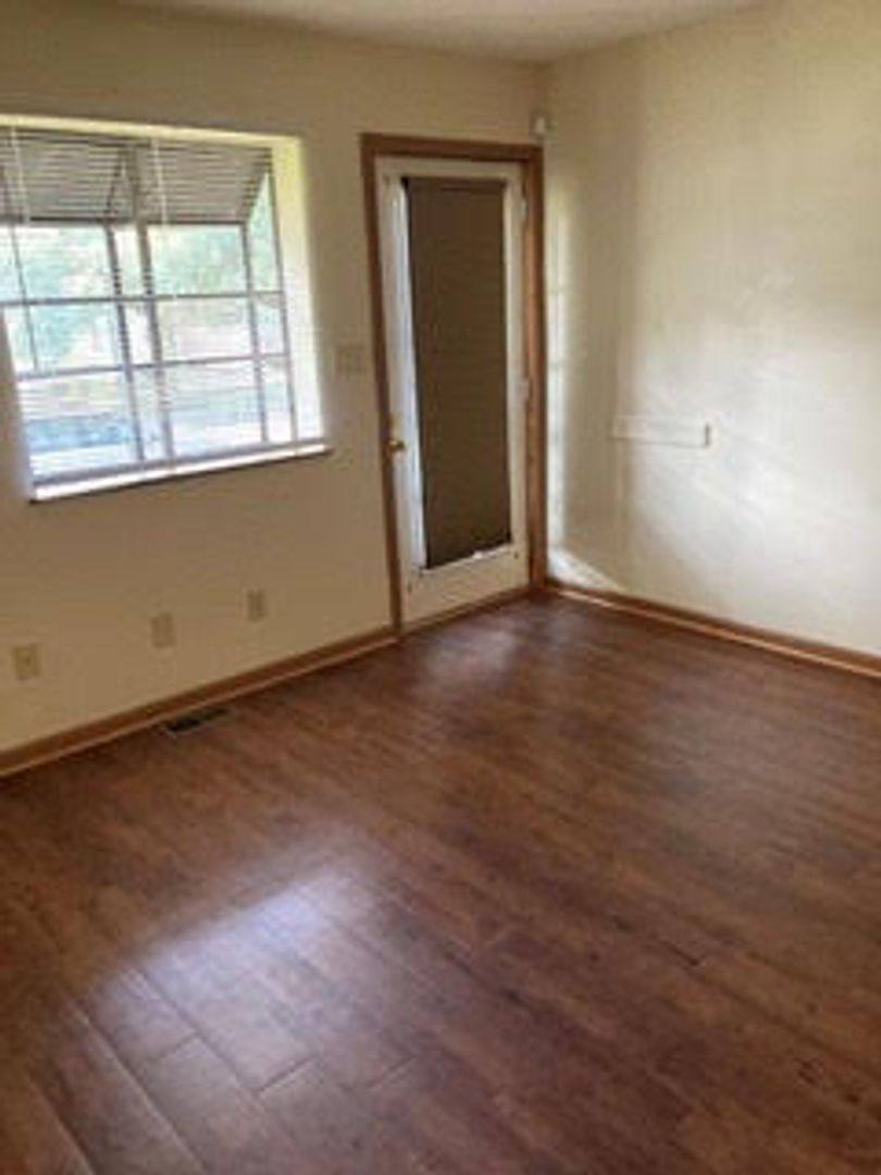 Apartment for rent at 100 McMillen Ave, Columbus, OH 43201