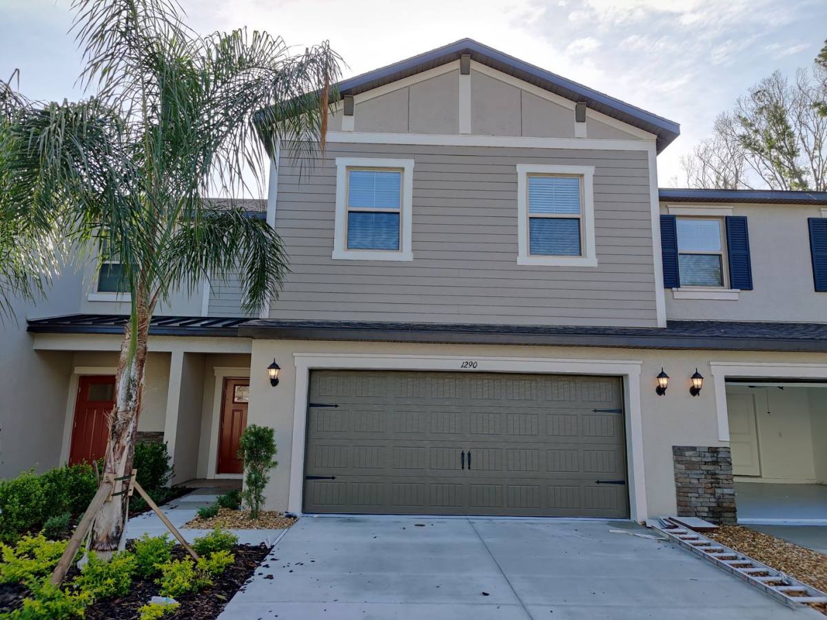 Townhouse for rent at 1290 White Fox Run, Lutz, FL 33549