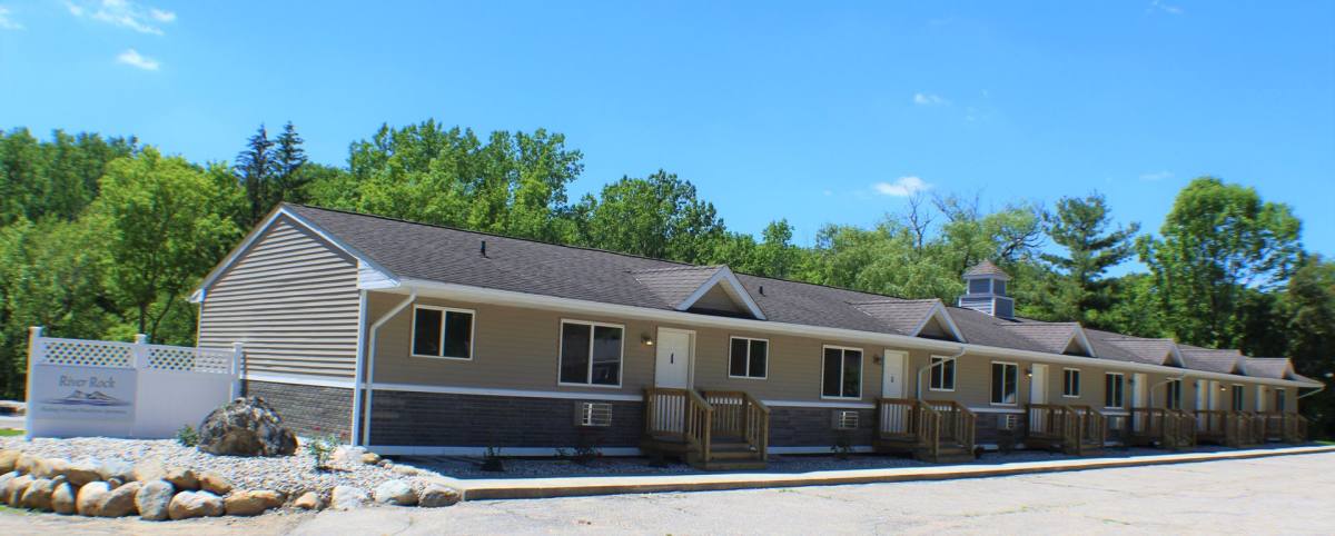 Apartment for rent at 5247 Harold Dr, Flushing, MI 48433