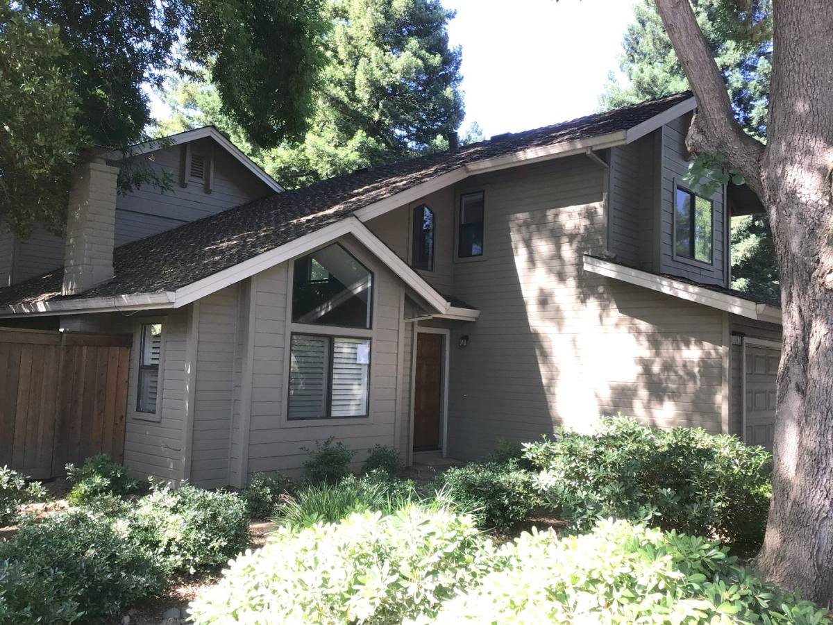 House for rent at 2082 University Park Dr, Sacramento, CA 95825