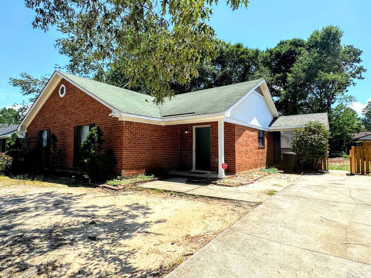 House for rent at 1903 Engle Rd, Augusta, GA 30906