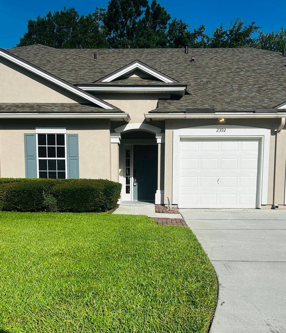 Townhouse for rent at 2392 Old Pine Trail, Fleming Island, FL 32003