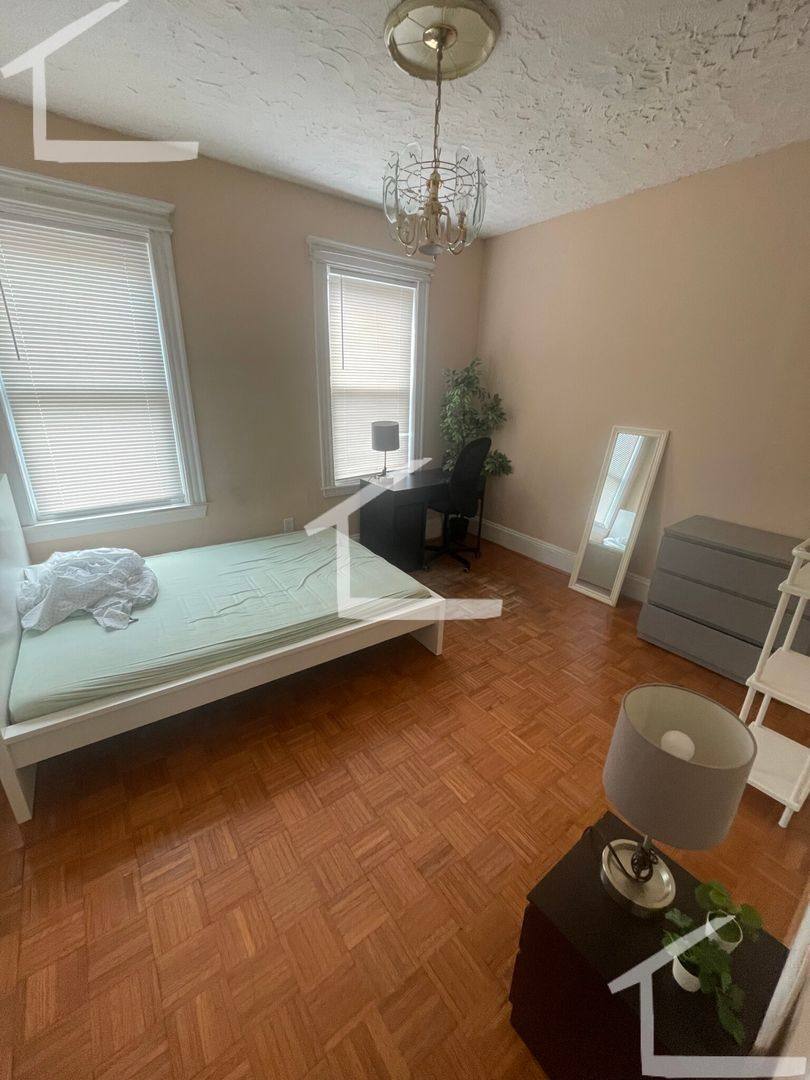 House for rent at 271 Broadway #2, Cambridge, MA 02139