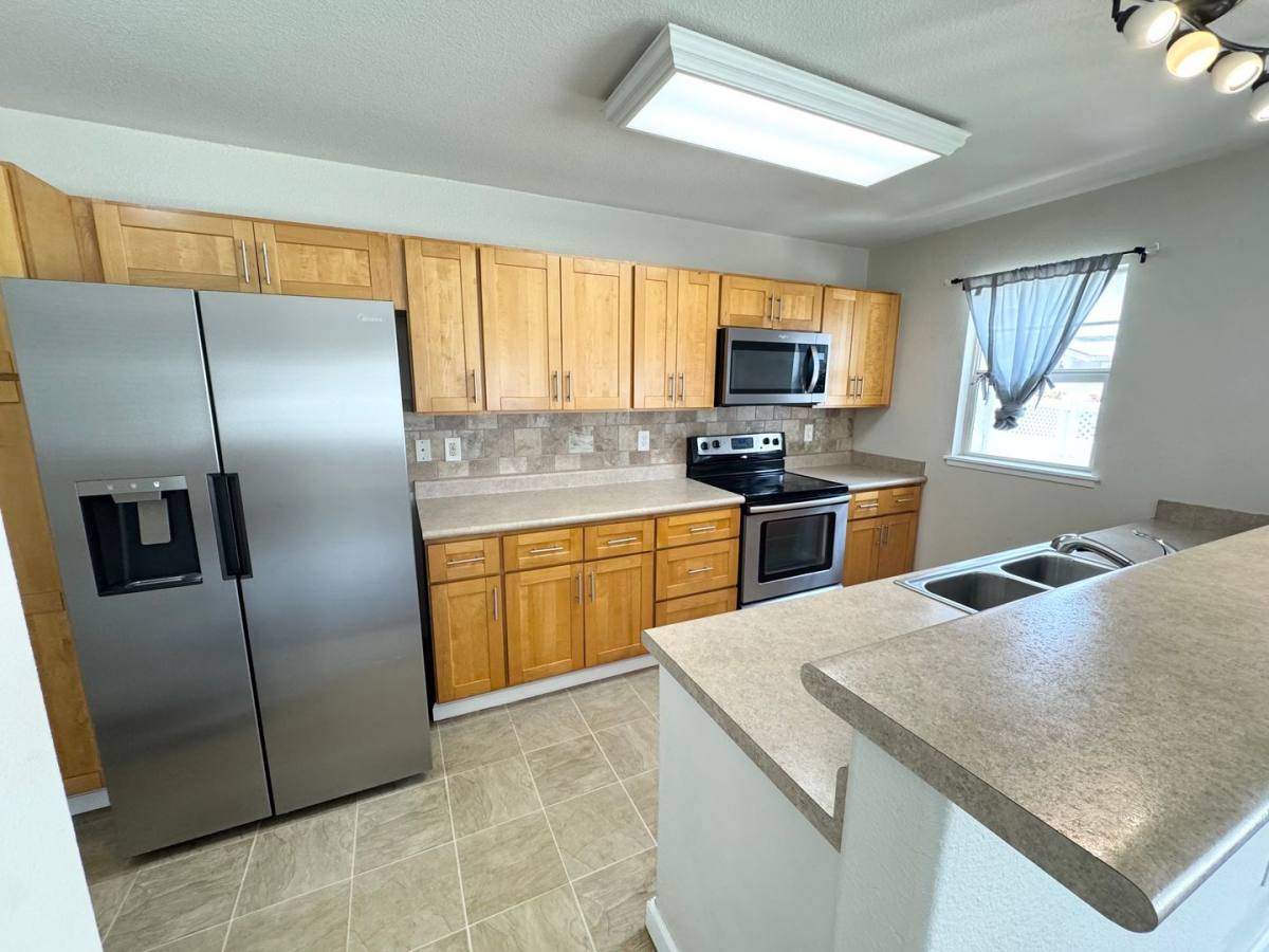 Townhouse for rent at 91-1179 Kaiau Ave, Kapolei, HI 96707