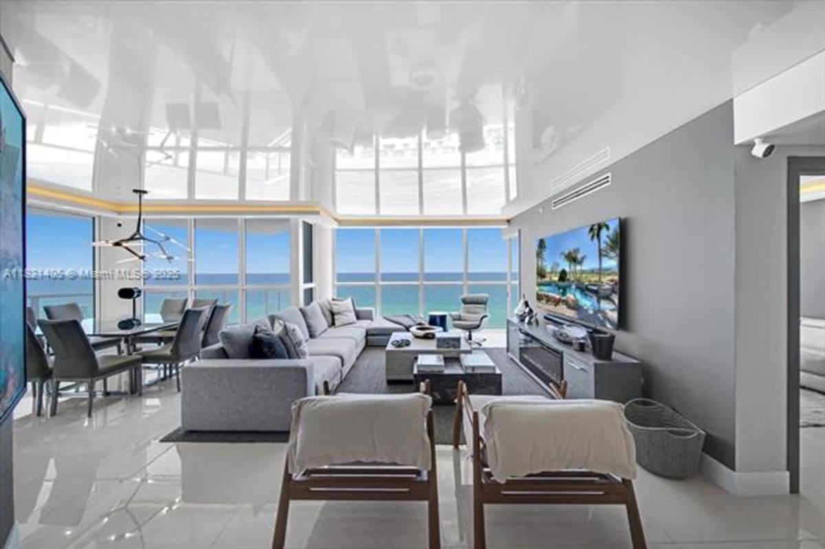 Apartment for rent at 16425 Collins Ave Appt, North Miami Beach, FL 33160