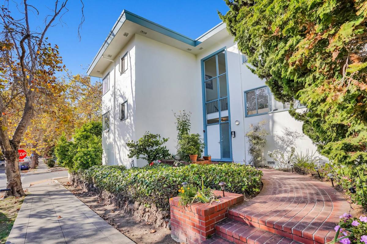 Apartment for rent at 2525 Le Conte Ave, Berkeley, CA 94709