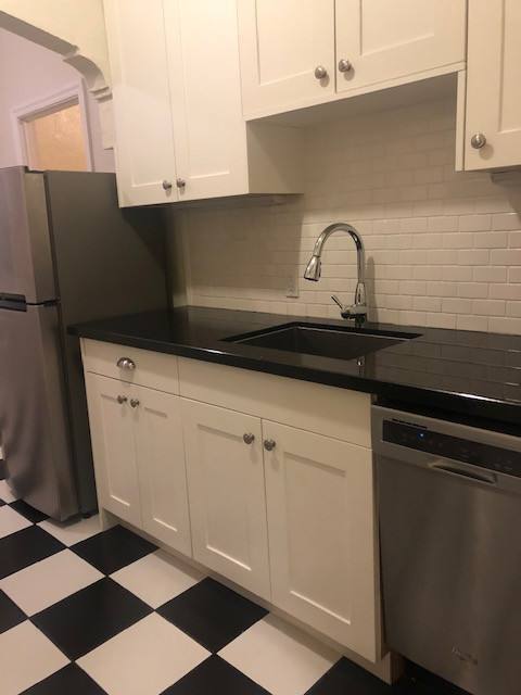 Apartment for rent at 725 Central Ave, Alameda, CA 94501