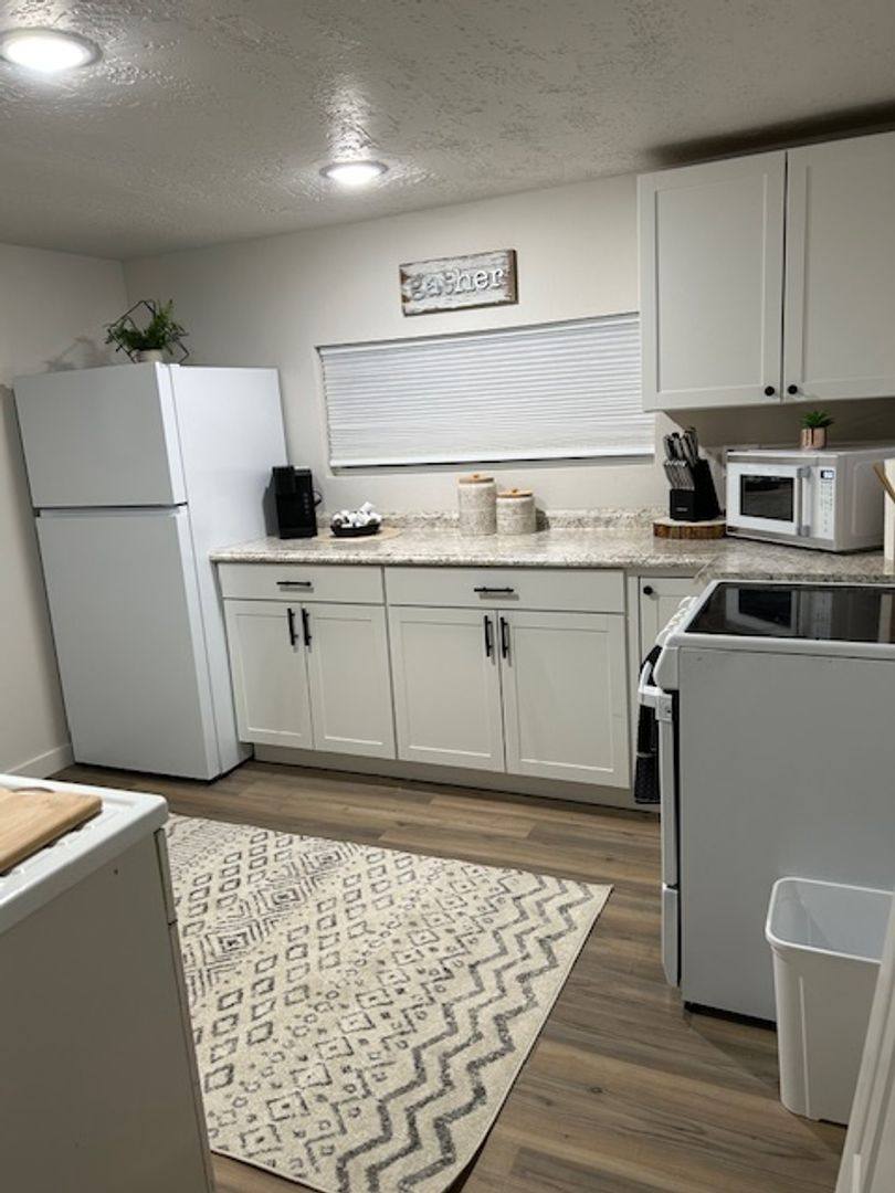 House for rent at 808 1 2 Howard Ave, Billings, MT 59101