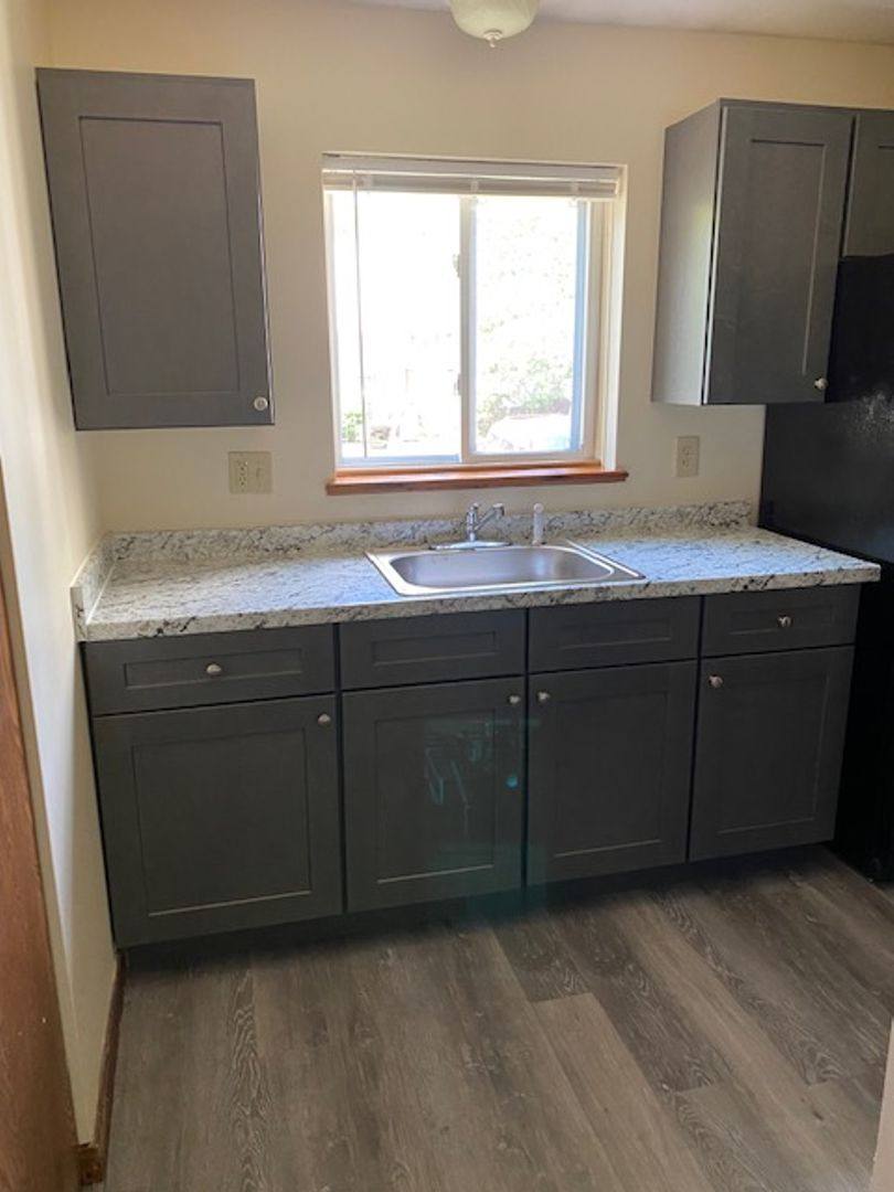 Apartment for rent at 52 Village Green Rd, Hampstead, NH 03841