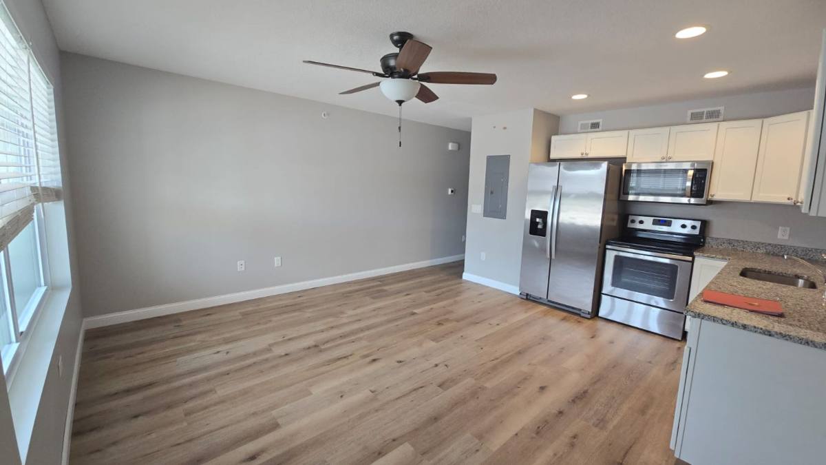 Apartment for rent at 5113 Devils Glen Rd, Bettendorf, IA 52722