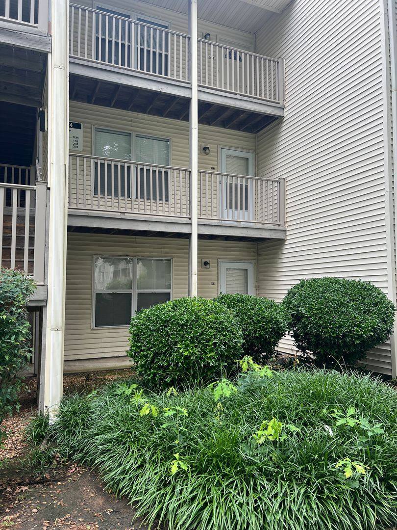 Condo for rent at 574 Candle Lane, Newport News, VA 23608