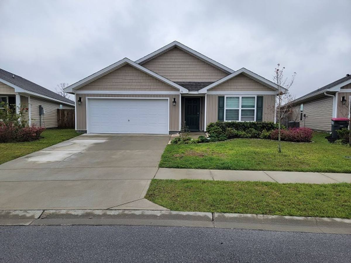 House for rent at 216 Red Bay Rd, Panama City, FL 32404