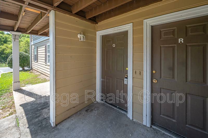 Apartment for rent at 156 Patton St W, Jemison, AL 35085