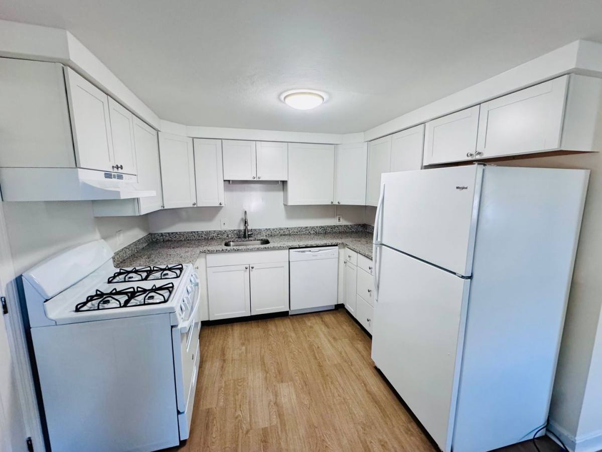 Apartment for rent at 413 High St, Hampton, NH 03842