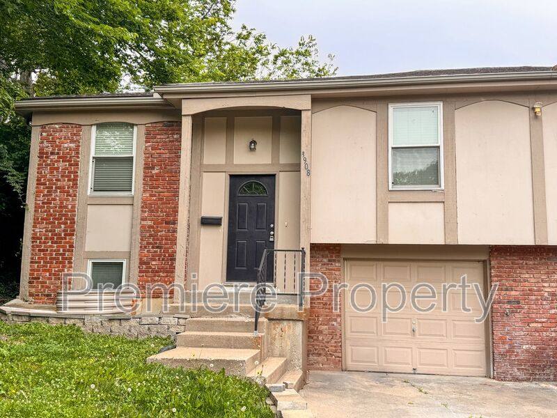 Townhouse for rent at 3908 Springfield St, Kansas City, KS 66103