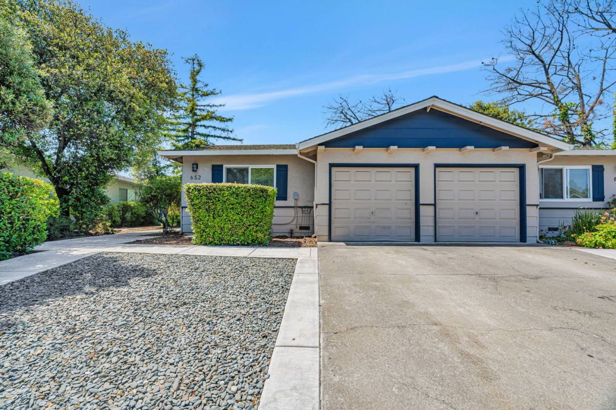Townhouse for rent at 652 Vasona Ave, Los Gatos, CA 95032