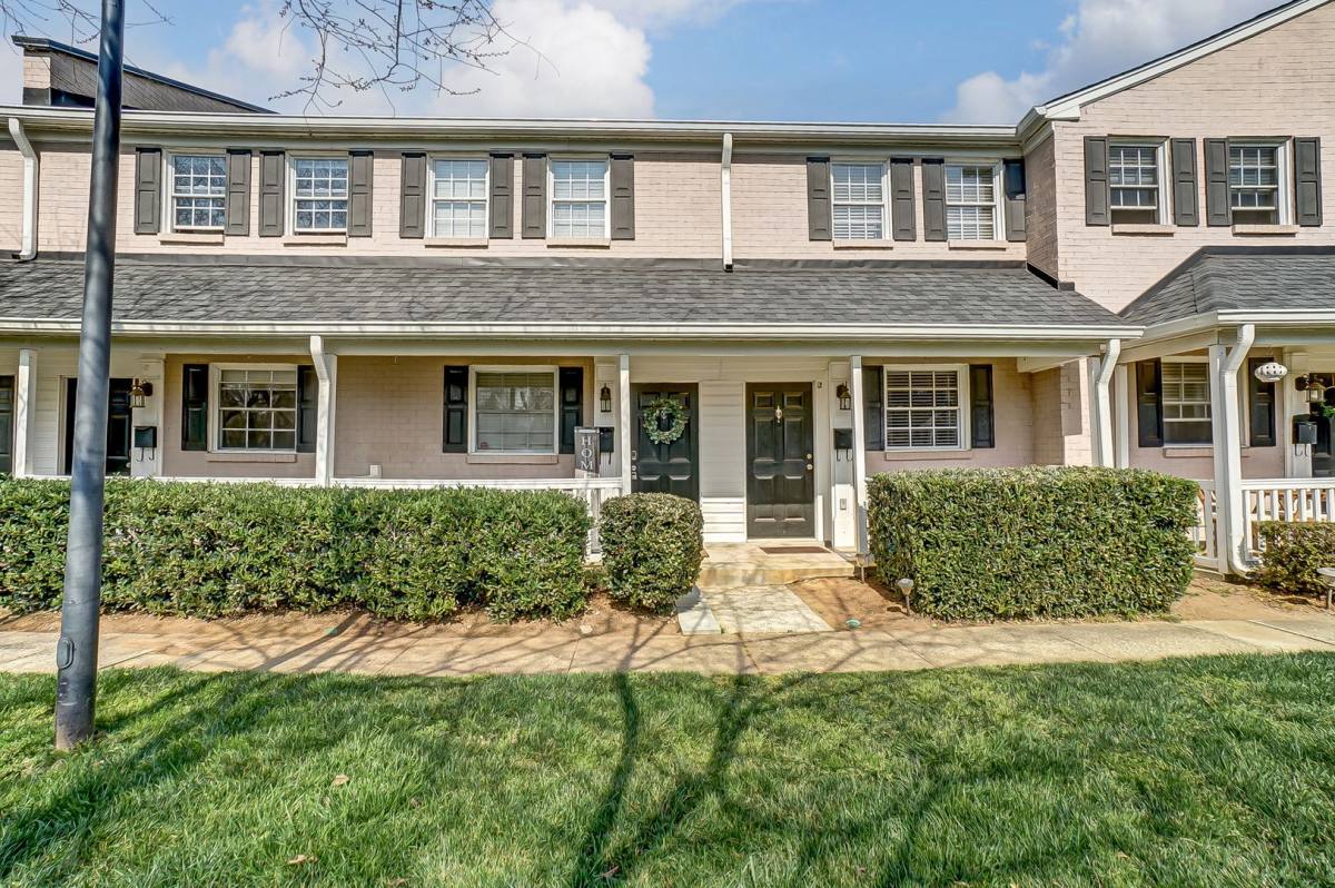 Townhouse for rent at 1224 Green Oaks Lane, Charlotte, NC 28205