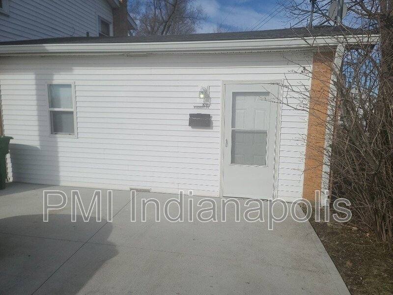 Apartment for rent at 1902 Rosemont Ave #A, New Castle, IN 47362