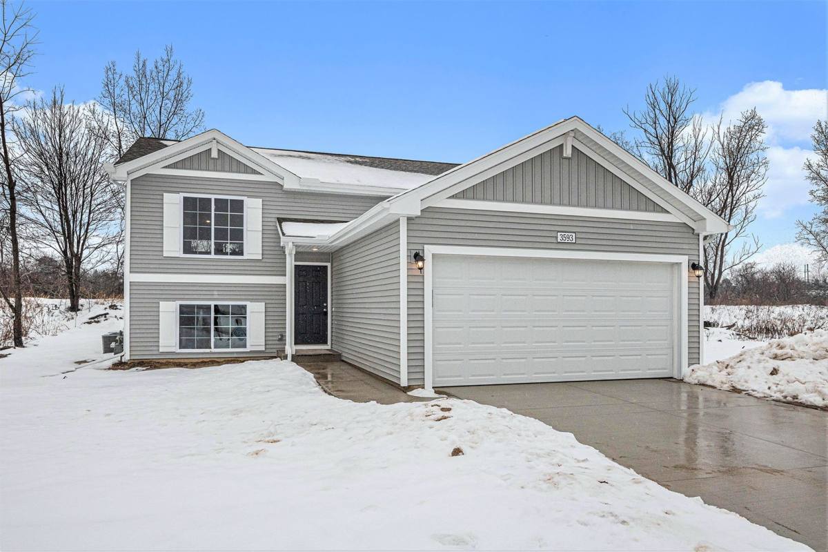 House for rent at 2381 Richardson Court, Waterford, MI 48327