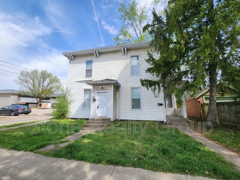 Apartment for rent at 620 College Ave, Terre Haute, IN 47802