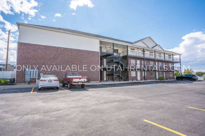 Apartment for rent at 450 W Main St, Santaquin, UT 84655