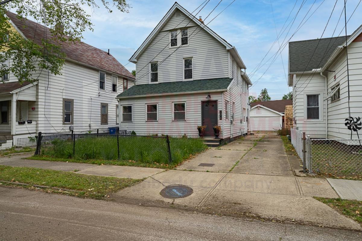 Apartment for rent at 1079 E 68th St, Cleveland, OH 44103