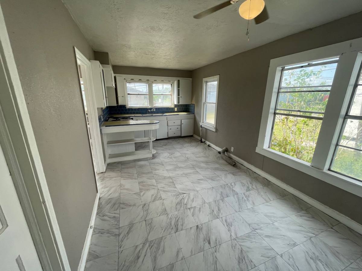 Apartment for rent at 201 E 6th, Bishop, TX 78343