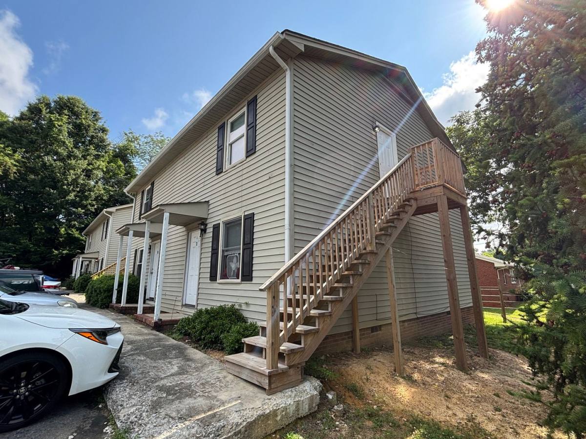 Apartment for rent at 576 Tate St, Ramseur, NC 27316