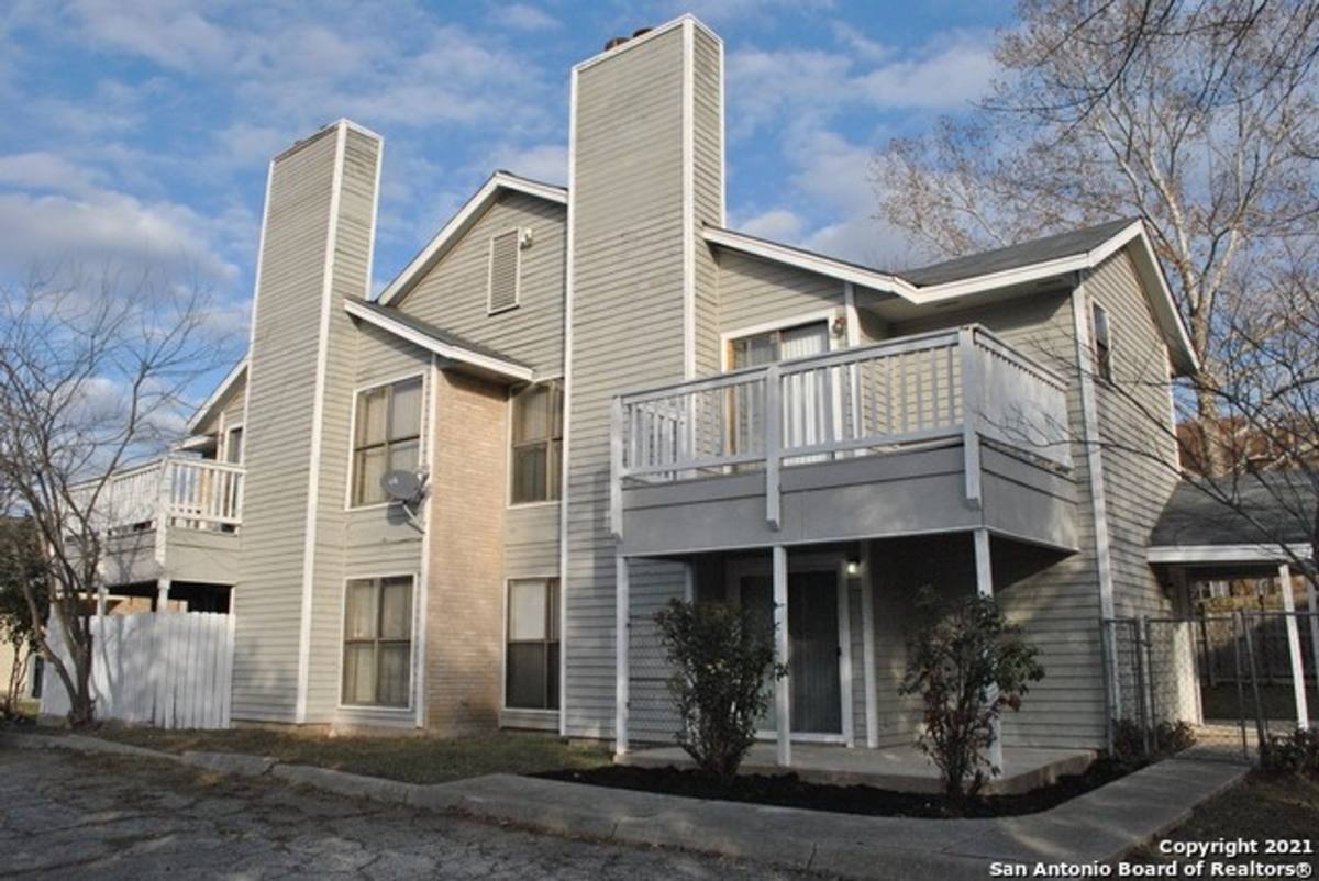 Apartment for rent at 7528 Windsor Oaks, San Antonio, TX 78239