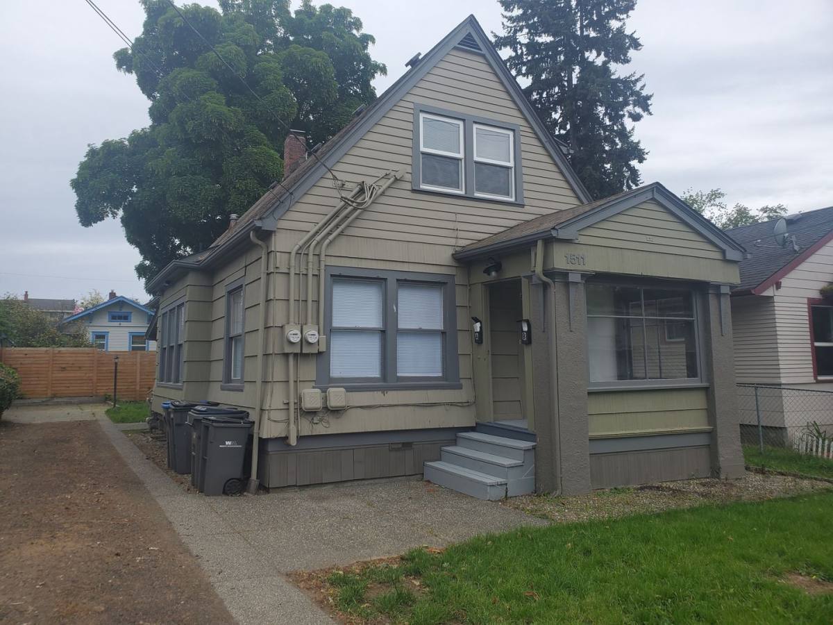 Apartment for rent at 1511 9th St, Bremerton, WA 98337