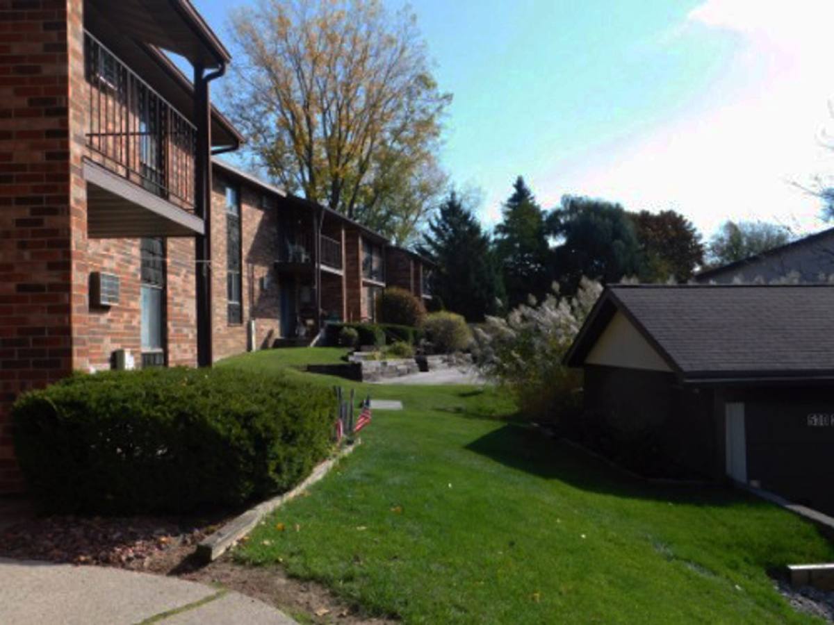 Apartment for rent at 2630 Humboldt Rd 524-526-530-540 Baird Creek, Green Bay, WI 54311
