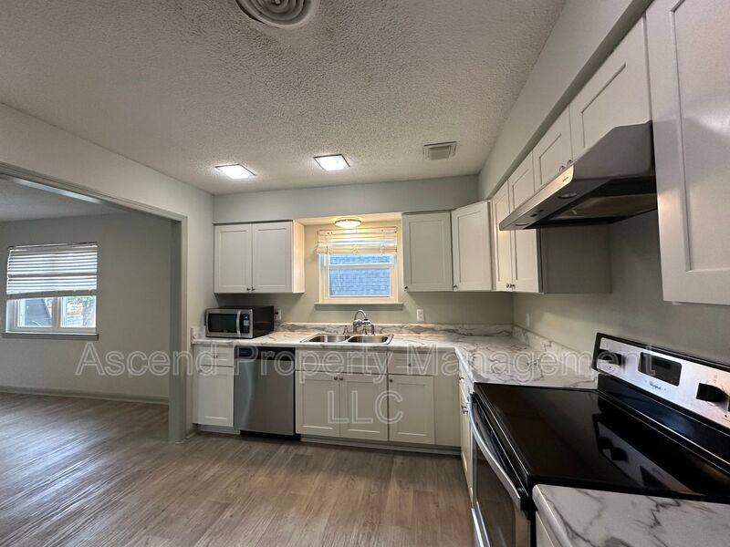 Apartment for rent at 1801 Bailey Ave #B, Chattanooga, TN 37404