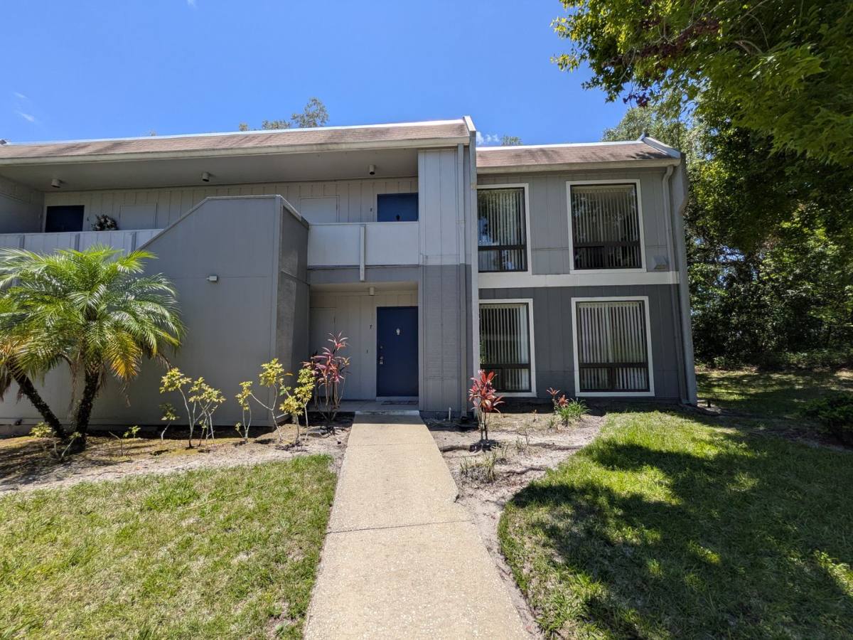 Condo for rent at 10 Sheoah Blvd, Winter Springs, FL 32708