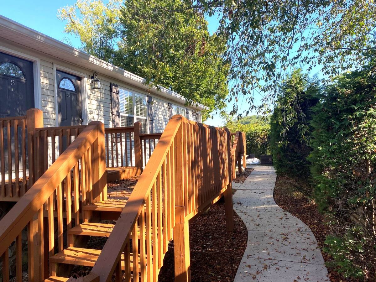 Apartment for rent at 168 E Grande Ave, Johnson City, TN 37601